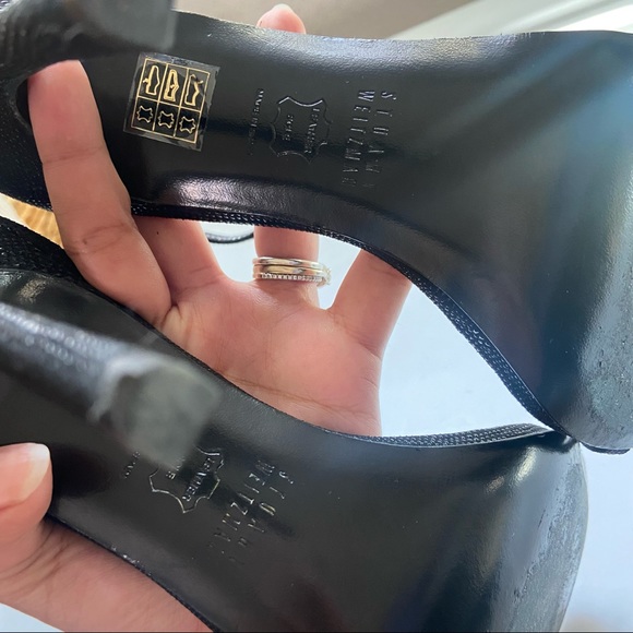 Stuart Weitzman Nudist Ankle Strap Sandals Black Goosebump Heels - Picture 8 of 9